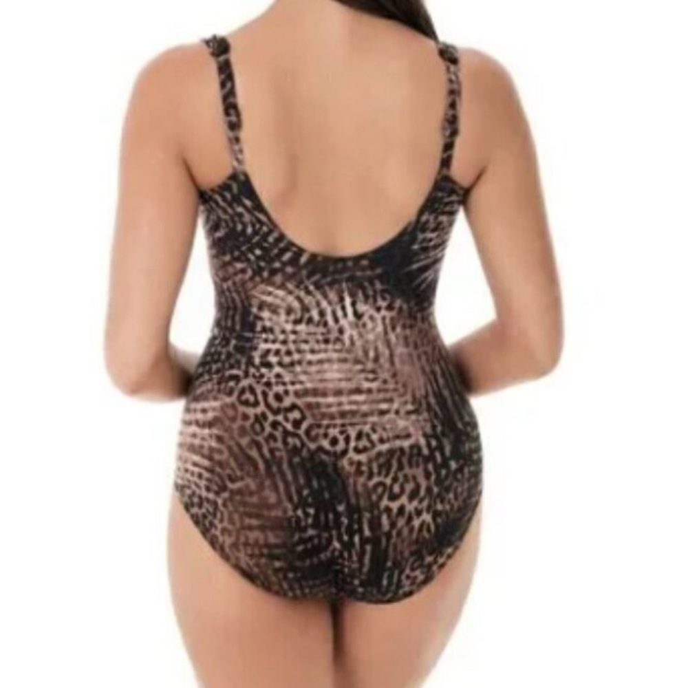 Miraclesuit It’s A Wrap Palm Animal Print One Piece Bathing Suit size 8 - Picture 3 of 10